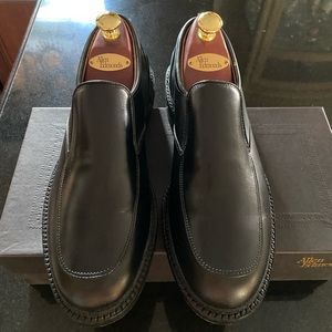 Dress shoes